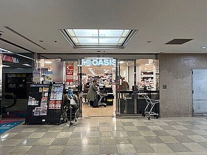 阪急オアシス池田店 620m