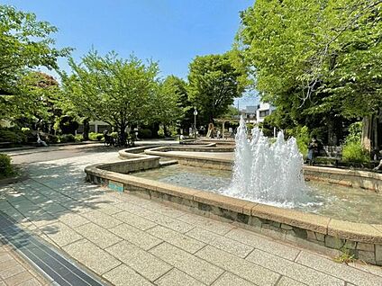 世田谷区立石仏公園 600m
