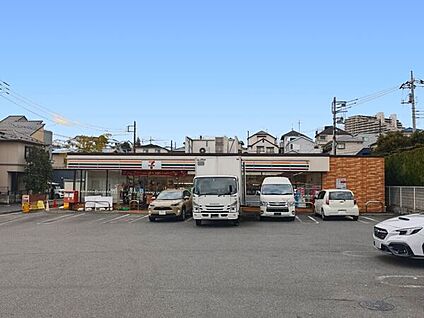 セブン-イレブン 町田小川４丁目店 1360m