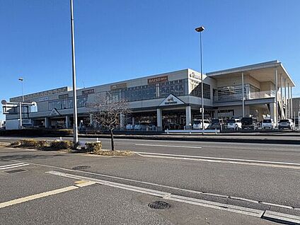 マルエツ 西大宮駅前店 1197m