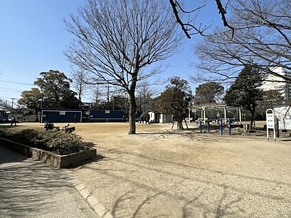 船堀スポーツ公園 626m