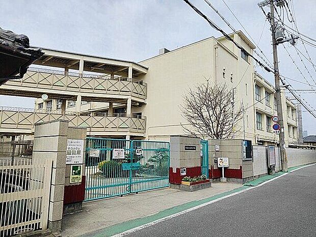 大阪市立茨田北小学校(約560m)