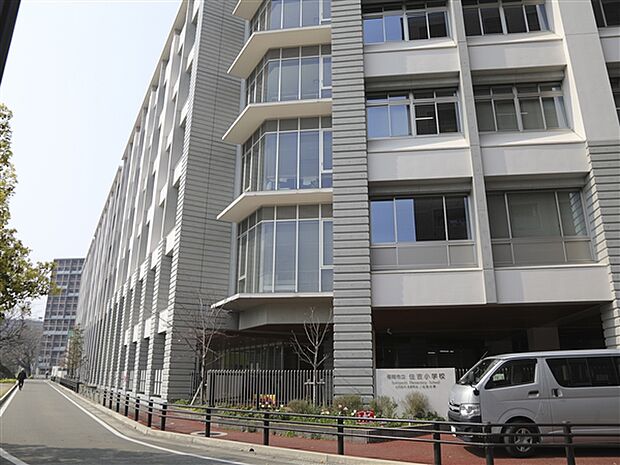 福岡市立住吉小学校（約940m）