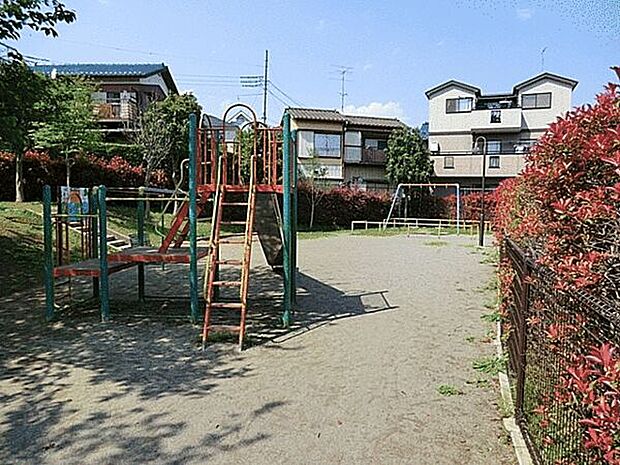 木崎4丁目公園(約1,084m)