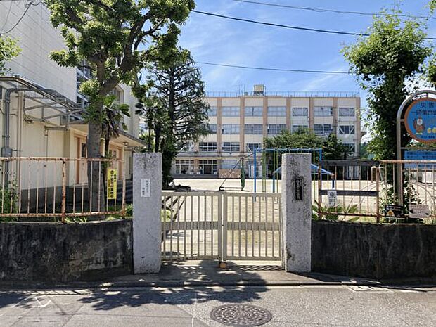 足立区立第九中学校（約656m）