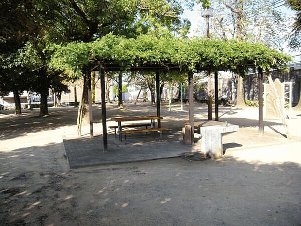 一色公園（約480m）