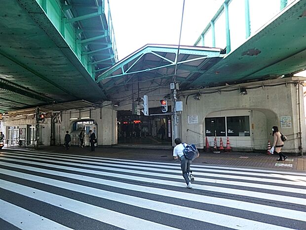 JR「大久保」駅（約240m）