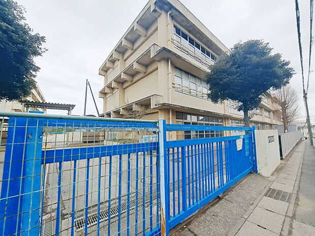 松戸市立矢切小学校（約1,049m）