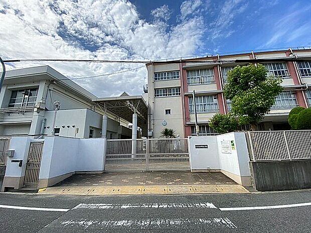 大阪市立平野西小学校（約636m）