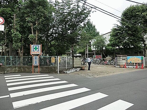柏市立柏第一小学校（約824m）