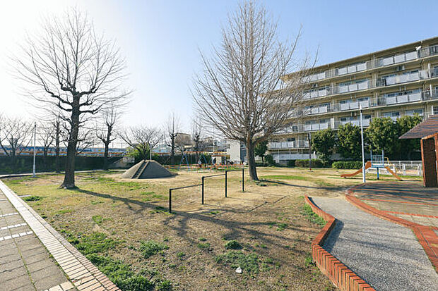 伝法西公園(約1,552m)