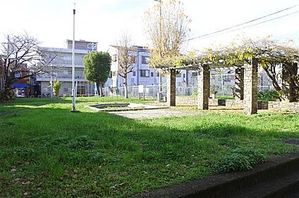 鶴見橋公園 170m