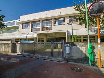 給田保育園 468m
