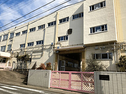 名古屋市立高田小学校 384m