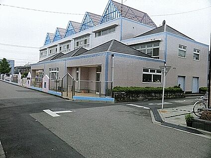 川口くるみ幼稚園 452m