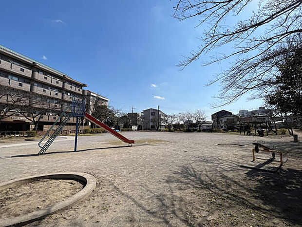 南流山２号公園（約1,513m）