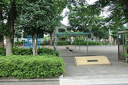 芝久保第一公園 1308m
