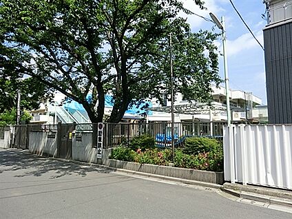 練馬区立関町保育園 1447m
