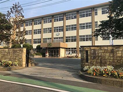 福岡市立城南中学校 1115m