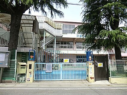 荘司学園 西三田幼稚園 1394m