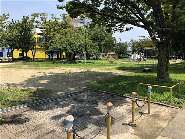 並木第二公園(約1,192m)