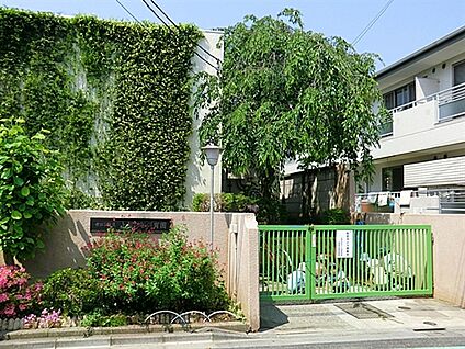 上祖師谷保育園 571m