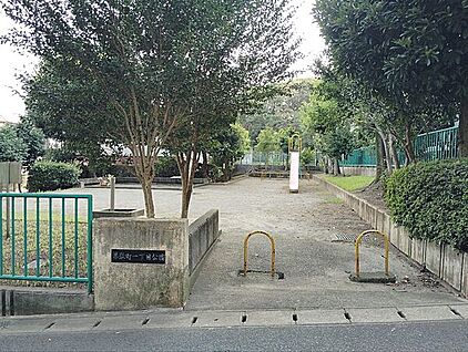 幕張町１丁目公園 1083m