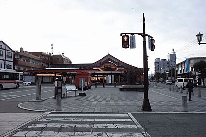 太宰府駅前広場 1594m