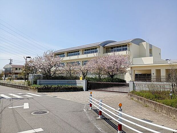 安城市立三河安城小学校（約848m）