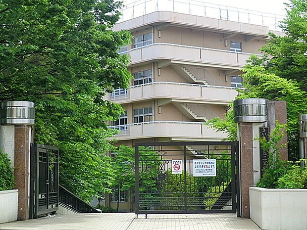 さいたま市立三室中学校（約1,752m）