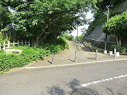 横浜市立高舟台小学校 414m
