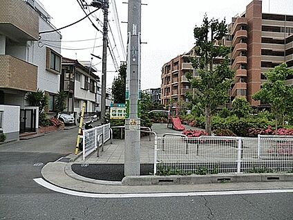 多摩川かつら公園 592m