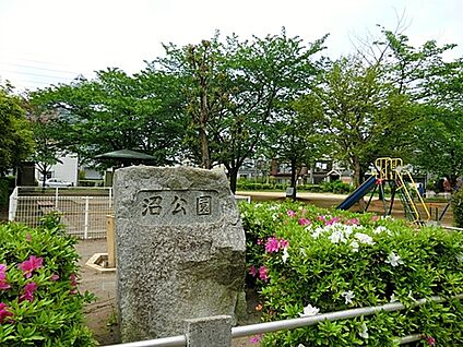 健クリニック 746m
