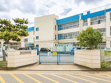船橋市立高根台中学校 839m