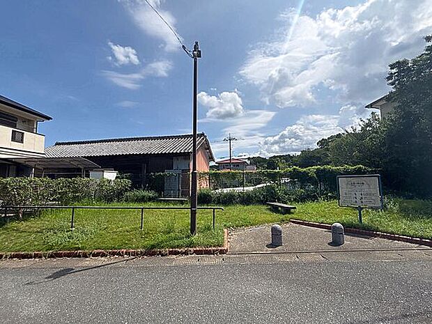 女原1号公園(約736m)