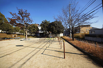 名古屋市立植田南小学校 495m