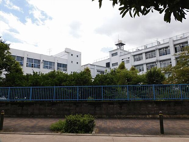 大阪市立豊新小学校（約366m）