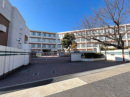 名古屋市立藤森中学校 1068m
