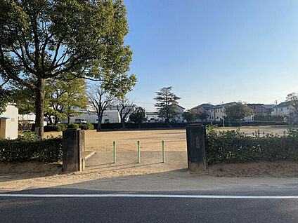 一色公園 337m