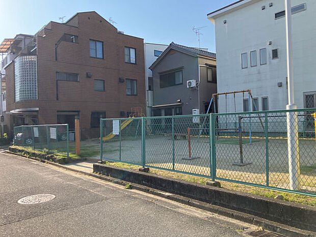 郡家新町あやめ児童遊園（約87m）