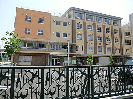 川口市立南中学校 1579m