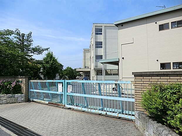 市川市立行徳小学校(約440m)