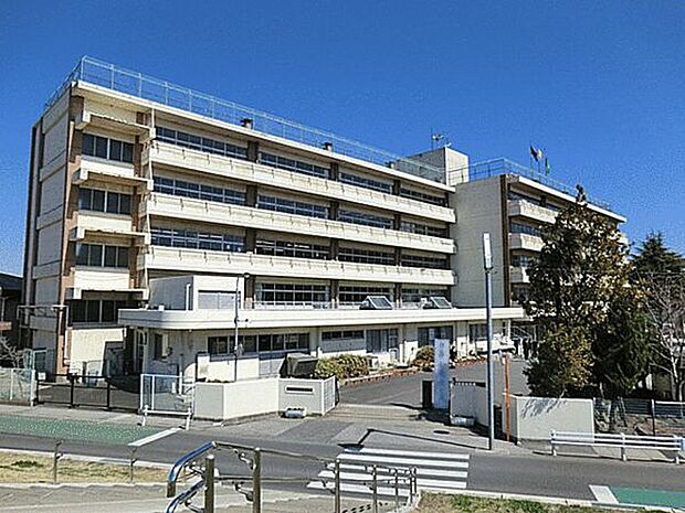 松戸市立古ケ崎中学校（約1,243m）