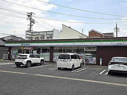 ファミリーマート千種天満通店 391m
