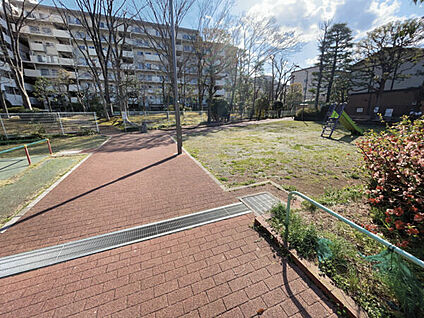東砂第三保育園 288m