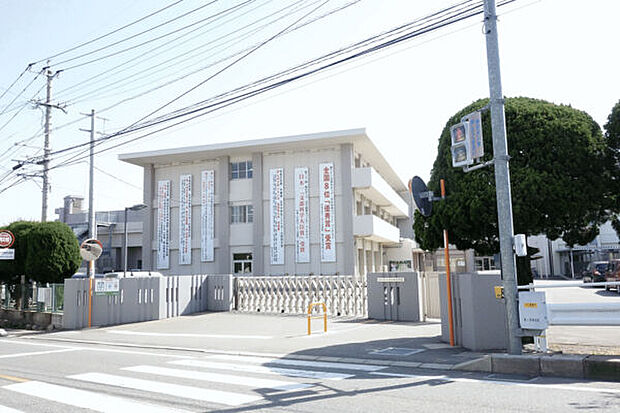 春日市立春日東中学校（約862m）