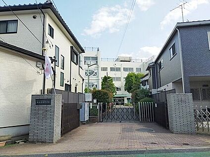 マーガレット保育園 240m