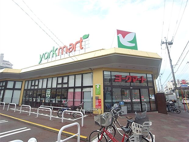大倉山公園（約965m）