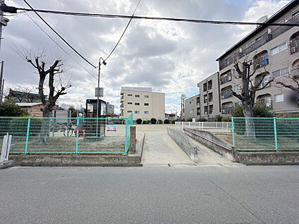 昭栄町公園 818m