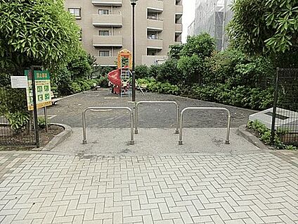調布ヶ丘３丁目公園 1110m